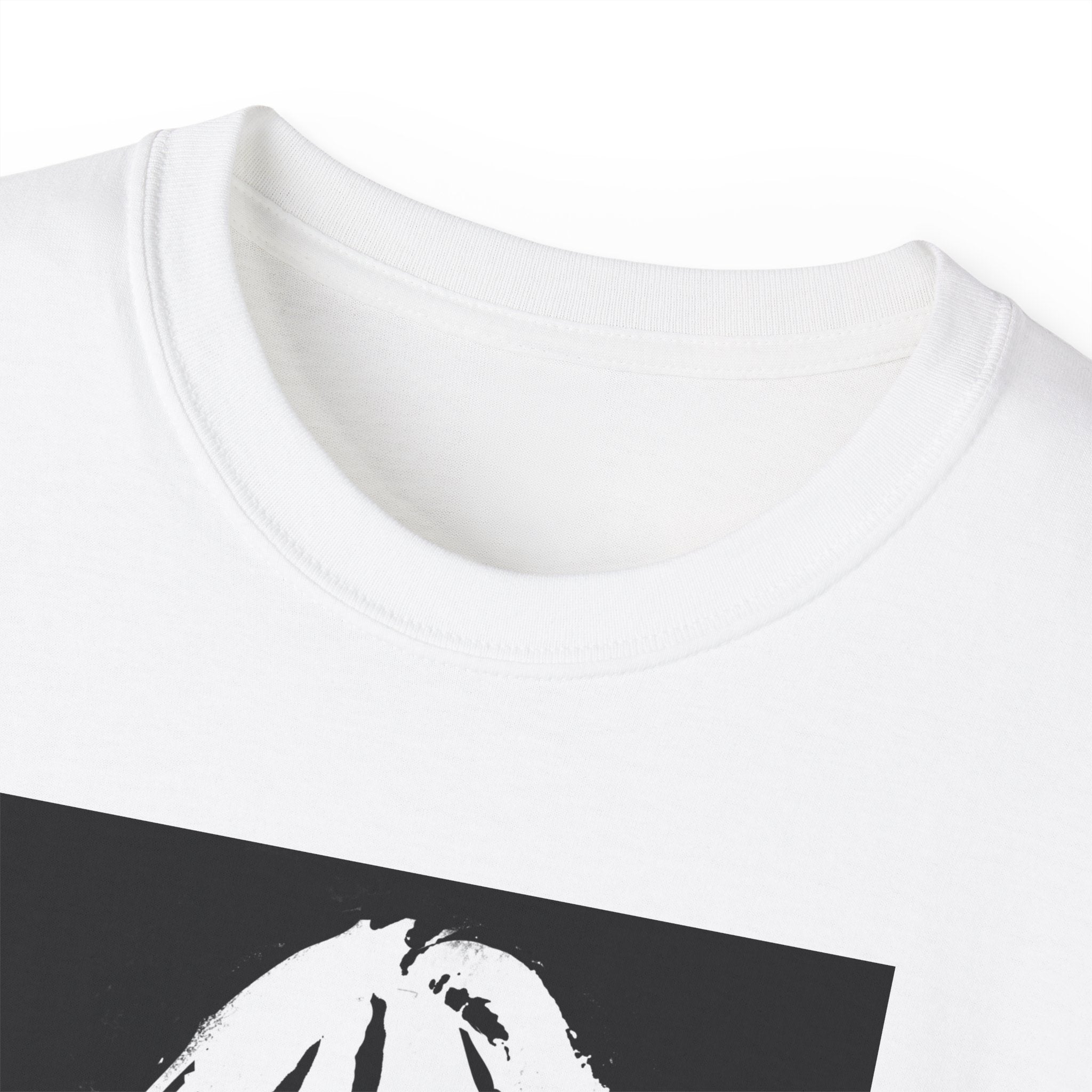 LFG GILDAN T-shirt (White Logo)